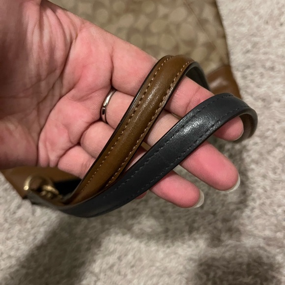 Coach shoulder bag - Picture 3 of 8